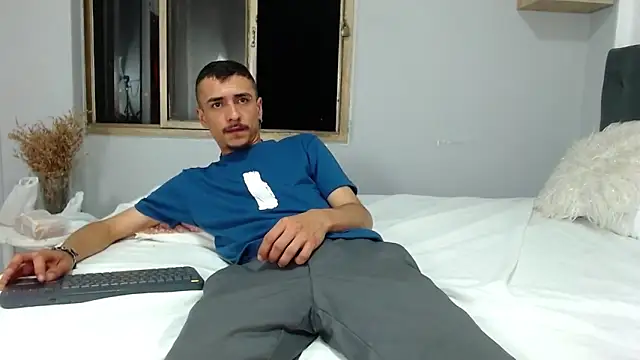 ryan maxy online show from January 29, 2025, 1:27 am