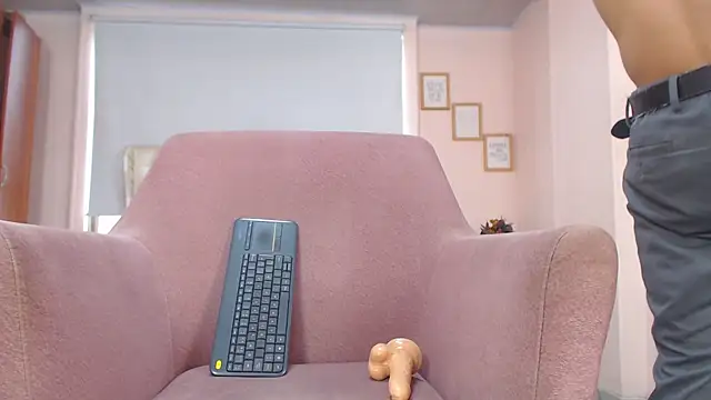 ryan maxy online show from March 2, 2025, 6:35 pm