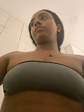 Snapshot of nisaa_ chatting on December 29, 2024, 3:45 pm nisaa online show from December 29, 2024, 3:45 pm