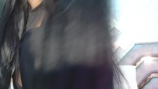 Snapshot of EmilyQueen3x chatting on September 20, 2025, 4:34 pm EmilyQueen3x online show from September 20, 2025, 4:34 pm