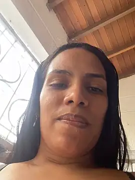 ArielleMillerr online show from February 3, 2025, 6:28 pm