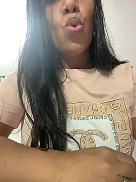 ArielleMillerr online show from January 29, 2025, 7:00 pm