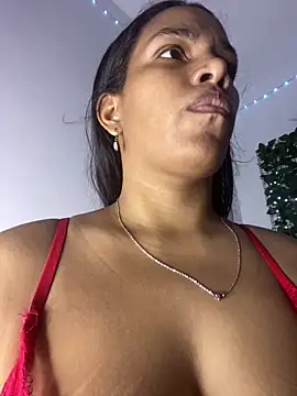 ArielleMillerr online show from March 8, 2025, 5:22 pm