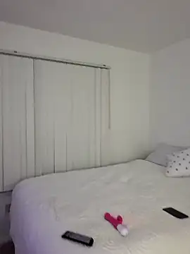 Snapshot of cataleya-glen chatting on October 16, 2025, 12:35 pm cataleya-glen online show from October 16, 2025, 12:35 pm