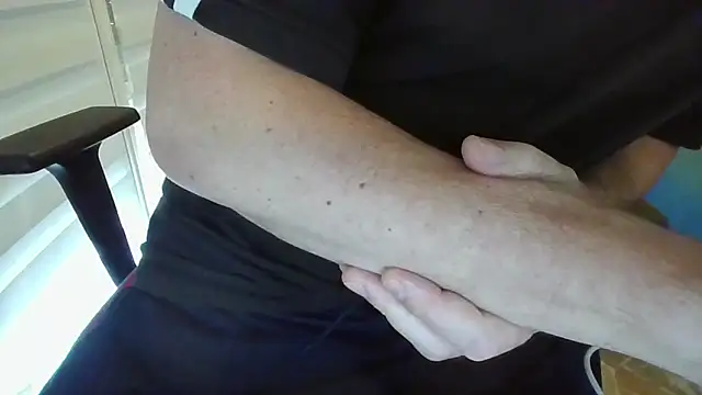 alessexxx24 online show from September 26, 2025, 8:21 am