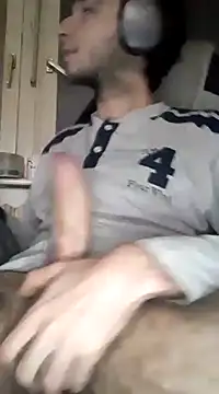 Snapshot of WhiteMambaSelfSuck chatting on January 11, 2025, 11:46 pm WhiteMambaSelfSuck online show from January 11, 2025, 11:46 pm