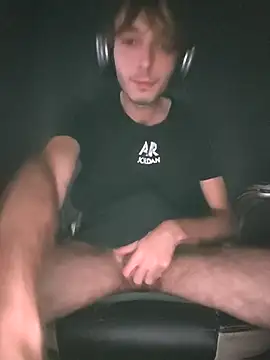 Snapshot of WhiteMambaSelfSuck chatting on September 28, 2025, 9:55 pm WhiteMambaSelfSuck online show from September 28, 2025, 9:55 pm