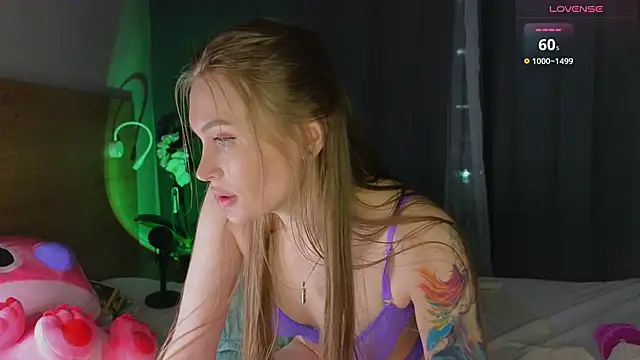 Snapshot of Russian_sexy_girl1 chatting on March 15, 2025, 11:28 pm Russian sexy girl1 online show from March 15, 2025, 11:28 pm