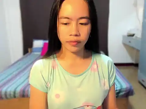 Snapshot of Emma_Jones88 chatting on November 18, 2025, 10:07 am Emma Jones88 online show from November 18, 2025, 10:07 am