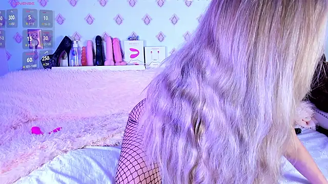 Briana Lovs online show from February 11, 2026, 2:11 am