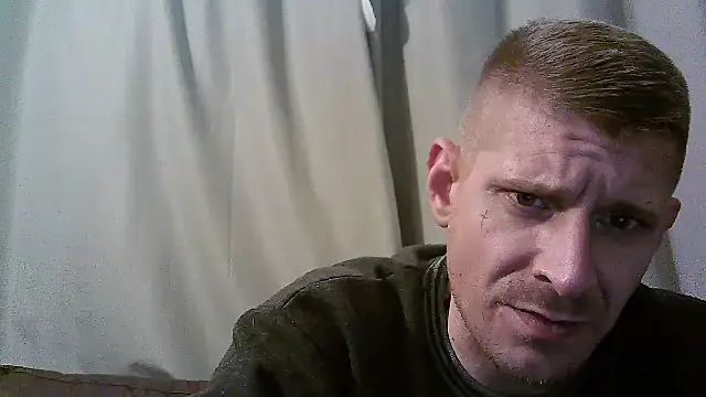 Snapshot of iamsex6969 chatting on November 1, 2025, 8:52 am iamsex6969 online show from November 1, 2025, 8:52 am