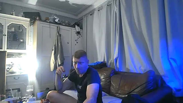 Snapshot of iamsex6969 chatting on November 2, 2025, 12:59 am iamsex6969 online show from November 2, 2025, 12:59 am