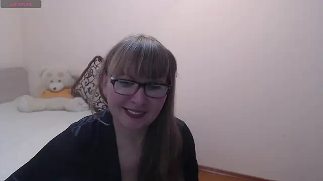 Snapshot of MargotLot chatting on January 25, 2025, 10:29 am MargotLot online show from January 25, 2025, 10:29 am