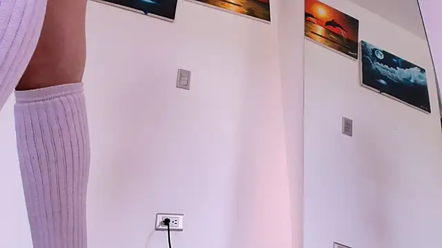 Snapshot of Pleasure_Vibes23 chatting on October 17, 2025, 3:36 pm Pleasure Vibes23 online show from October 17, 2025, 3:36 pm