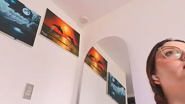 Snapshot of Pleasure_Vibes23 chatting on October 18, 2025, 3:47 pm Pleasure Vibes23 online show from October 18, 2025, 3:47 pm