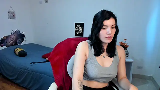 jrcamila online show from February 24, 2025, 5:53 pm