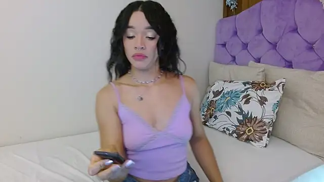 Snapshot of kiarablue chatting on February 22, 2025, 5:44 am kiarablue online show from February 22, 2025, 5:44 am