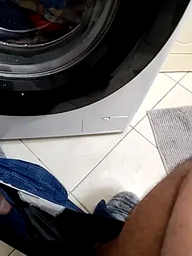 alex899927 online show from October 31, 2025, 11:44 pm