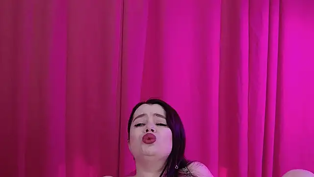 IVYDEAN online show from September 26, 2025, 5:25 am