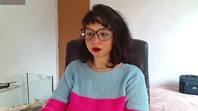 Snapshot of myamillor chatting on September 25, 2025, 1:06 pm myamillor online show from September 25, 2025, 1:06 pm