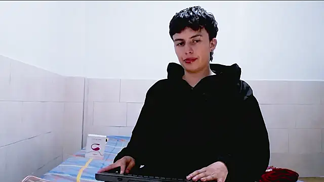 Cocain Atenea online show from April 23, 2026, 9:49 pm