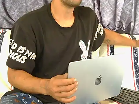 Snapshot of goodick4u28 chatting on June 9, 2026, 3:02 pm goodick4u28 online show from June 9, 2026, 3:02 pm
