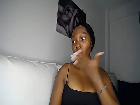 Snapshot of Pretty_Liya08 chatting on October 7, 2025, 4:30 pm Pretty Liya08 online show from October 7, 2025, 4:30 pm