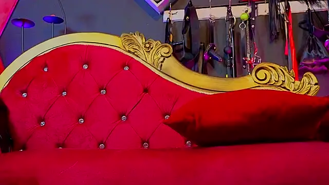 Snapshot of PerlaDivaio chatting on October 18, 2025, 2:19 pm PerlaDivaio online show from October 18, 2025, 2:19 pm