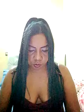 rosmery-navarro online show from November 17, 2025, 5:44 am