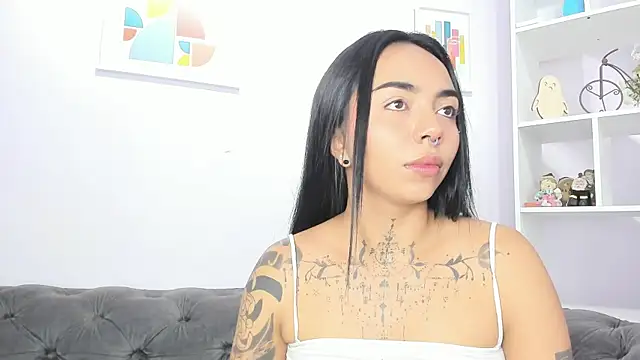 Snapshot of miss_soffi_ chatting on February 6, 2026, 12:56 pm miss soffi online show from February 6, 2026, 12:56 pm