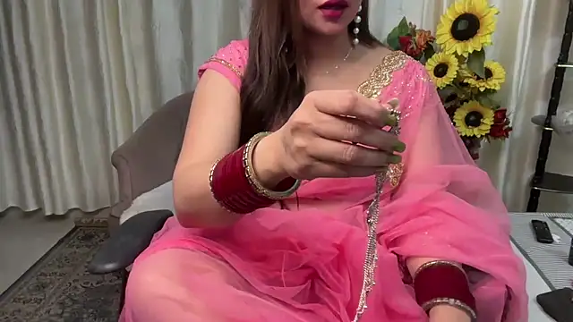 mahimagicdoll DESI online show from March 4, 2025, 8:49 pm