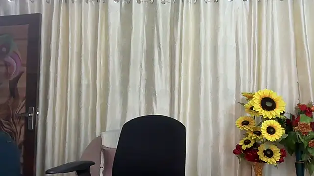 mahimagicdoll DESI online show from March 17, 2025, 3:47 am