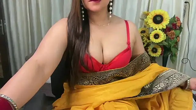 mahimagicdoll DESI online show from March 12, 2025, 4:02 pm