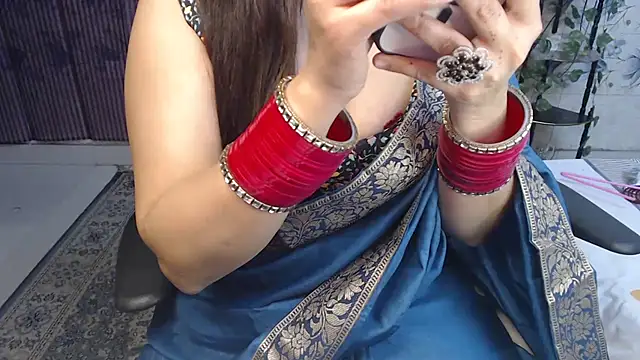mahimagicdoll DESI online show from January 30, 2025, 11:55 am