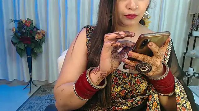 mahimagicdoll DESI online show from February 8, 2025, 2:04 am