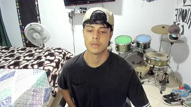 Zack falcon online show from October 22, 2025, 3:39 am