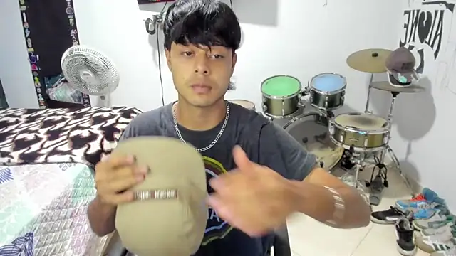 Zack falcon online show from October 28, 2025, 3:40 am