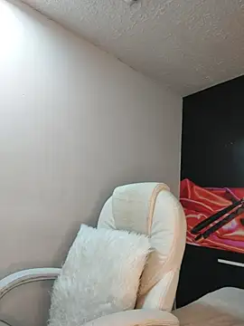 Hana    online show from March 21, 2026, 1:40 am