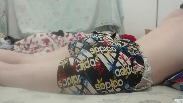 Snapshot of Kittywhiteass chatting on March 17, 2025, 8:18 am Kittywhiteass online show from March 17, 2025, 8:18 am