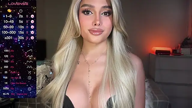 Snapshot of Judi_Abas chatting on October 13, 2025, 10:54 pm Judi Abas online show from October 13, 2025, 10:54 pm