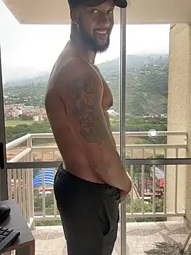 blackdrey18 online show from September 30, 2025, 3:18 pm