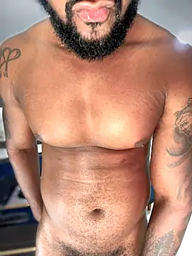 blackdrey18 online show from October 9, 2025, 1:11 pm