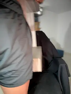 blackdrey18 online show from October 15, 2025, 1:41 pm