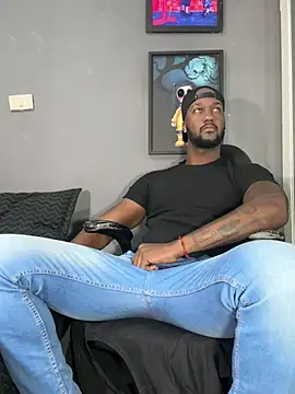 blackdrey18 online show from February 26, 2025, 1:43 pm