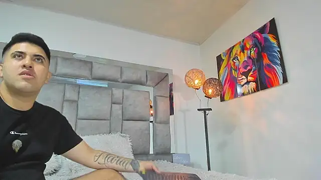 Candy And Andy  online show from October 5, 2025, 3:25 pm