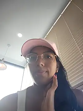 Snapshot of SheenaBrooke chatting on February 12, 2026, 5:18 am SheenaBrooke online show from February 12, 2026, 5:18 am