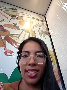 Snapshot of SheenaBrooke chatting on February 20, 2026, 9:44 am SheenaBrooke online show from February 20, 2026, 9:44 am