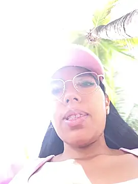 Snapshot of SheenaBrooke chatting on February 13, 2026, 5:18 am SheenaBrooke online show from February 13, 2026, 5:18 am