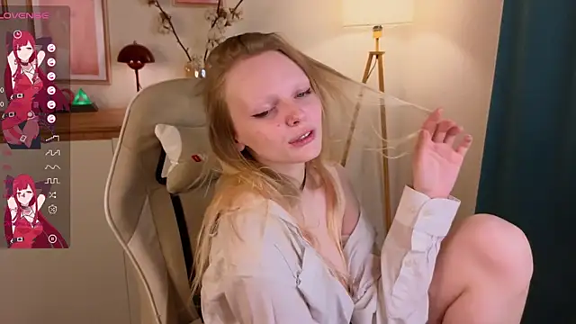 Snapshot of evangel1ne chatting on October 12, 2025, 9:38 pm evangel1ne online show from October 12, 2025, 9:38 pm