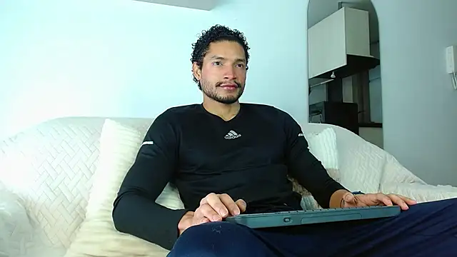 Robyn Miller online show from October 10, 2025, 2:18 pm